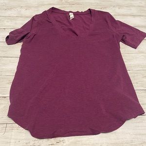 Lululemon Tshirt